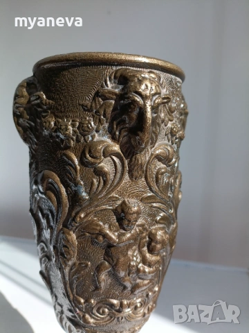 Барокова, италианска кана от две части с бокал. Метална с релефни изображения на херувими , снимка 11 - Статуетки - 53816537