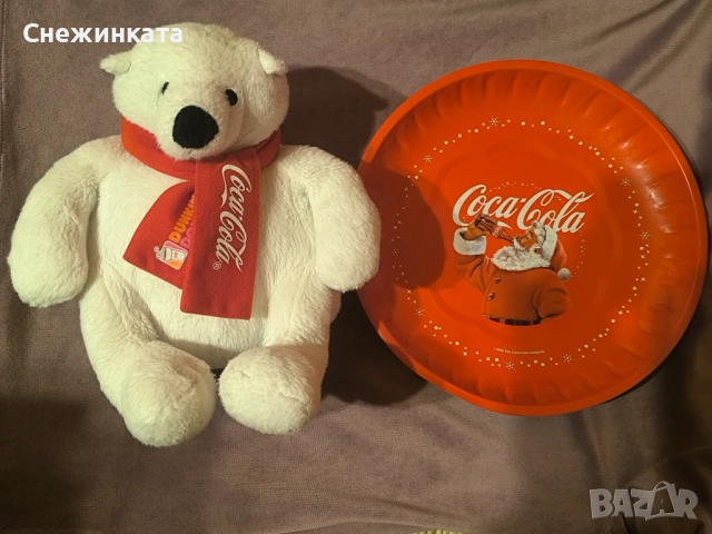 Мечка и чиния на Кока Кола/Coca Cola