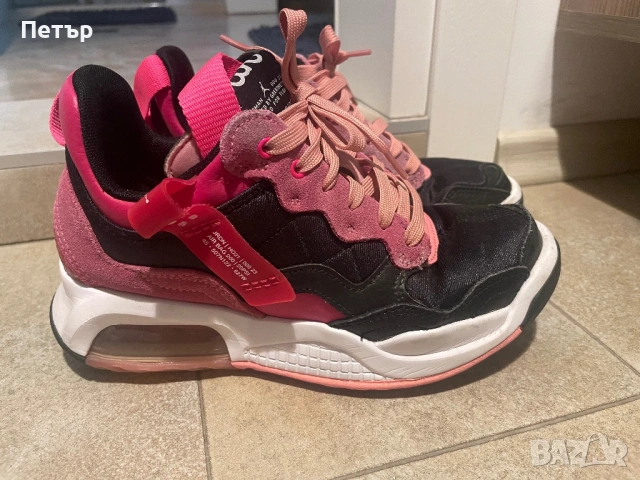 Оригинални дамски маратонки Nike