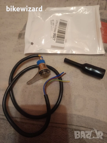 5A/12V бутон с осветление за мотор НОВ, снимка 2 - Части - 53330456