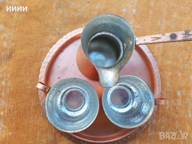 Бакърен поднос с джезве и чаши, снимка 2 - Антикварни и старинни предмети - 53629579