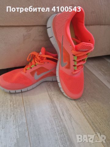 Оригинални маратонки Nike uk6 