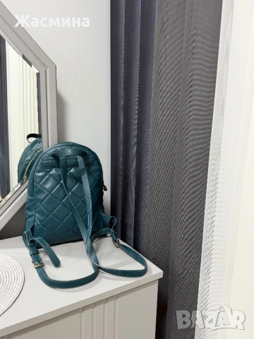 Раница на Valentino, снимка 2 - Раници - 53342399