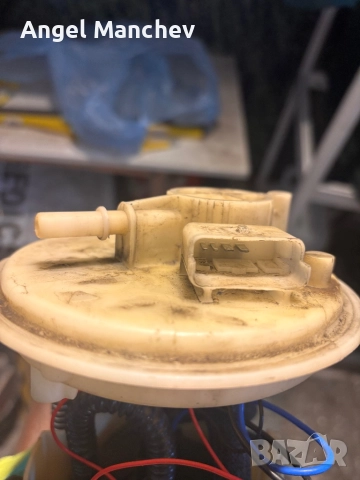 Бензинова помпа и рейка с дюзи Фиат Пунто мк2, снимка 3 - Части - 52662861