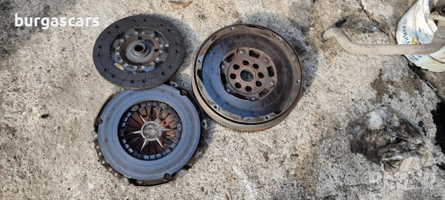 Демпферен маховик съединител Peugeot 407 2.0HDI - 200лв