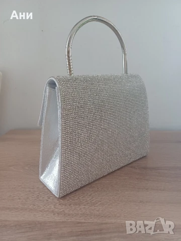 Дамска чанта с кристали и метална дръжка , снимка 8 - Чанти - 50575370