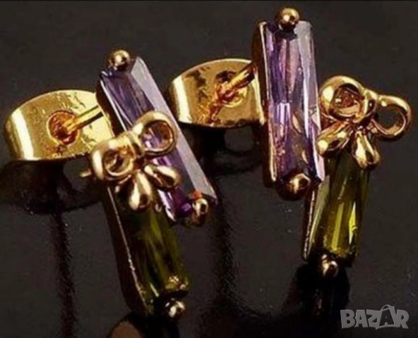 Блестящи обеци от 9к попълнено злато с два разноцветни цирконии 15 лв., снимка 2 - Обеци - 51764981