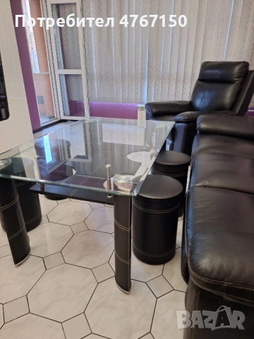 Продавам холна гарнитура с маса, снимка 2 - Дивани и мека мебел - 53853699