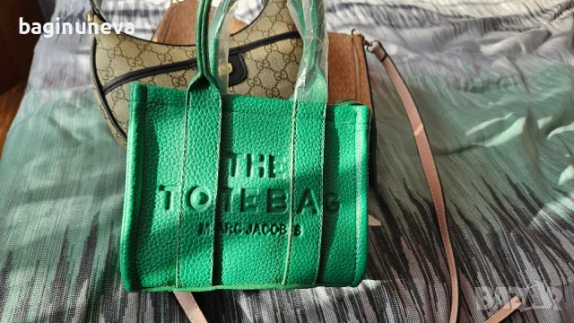 Мини The Tote Bag зелена чанта, снимка 4 - Чанти - 50206541
