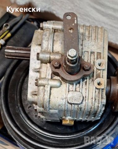 Муфа за лодка (реверс редуктор), снимка 2 - Водни спортове - 51916688