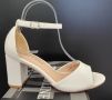 Модни дамски сандалети с удобен квадратен ток модел: 920-78B white, снимка 1