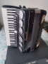 Продавам едно ново Италиянско Бижу за ценители акордеон Скандал 120баса черен с куфар , снимка 7