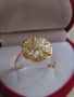 Дамски златен пръстен с циркони , снимка 1 - Пръстени - 45338069