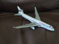 1/450 макет на пътнически самолет Boeing 747  GlobeStar Airlines 7 Dickie toys, снимка 1