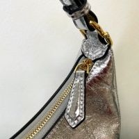 Налична чанта Fendi реплика, снимка 6 - Чанти - 45702229