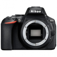 Топ Цена!!! Фотоапарат Nikon D5600 + обектив Nikon 18-140mm VR
, снимка 2 - Фотоапарати - 44970830
