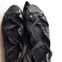 Модерни черни сандали с връзки, снимка 1 - Сандали - 45735934