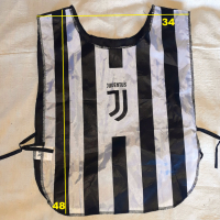 Тренировъчна жилетка на ФК Juventus. Официален продукт, снимка 2 - Фен артикули - 45040645