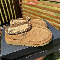 Детски пантофи на марката UGG , снимка 1 - Детски пантофи - 45156293