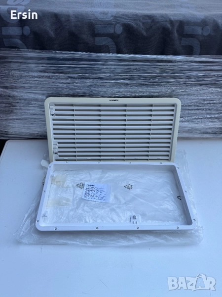 Вентилационна решетка за хладилник Dometic (Свалена от Кемпер Carthago) , снимка 1