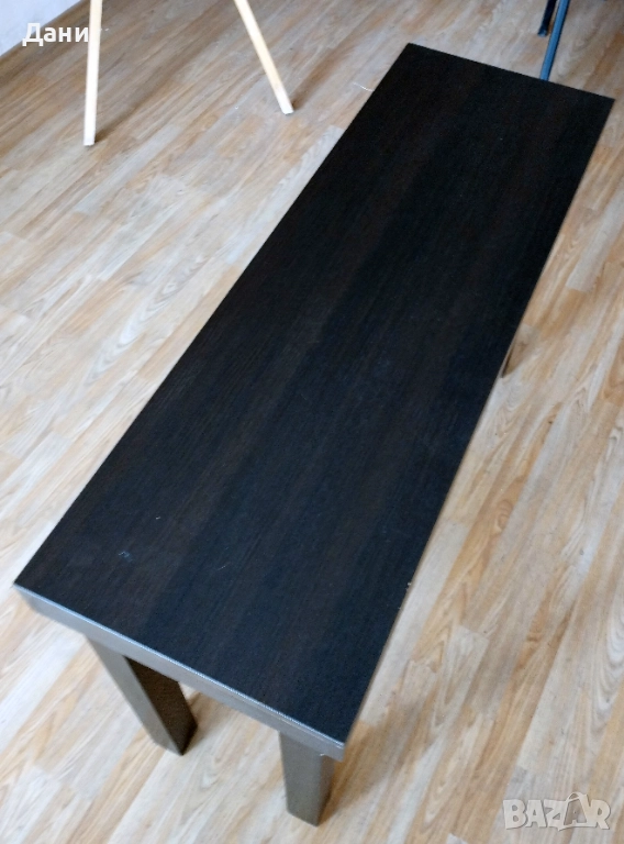 Продавам бюра от дърво - цвят венге - здрави и удобни, снимка 1