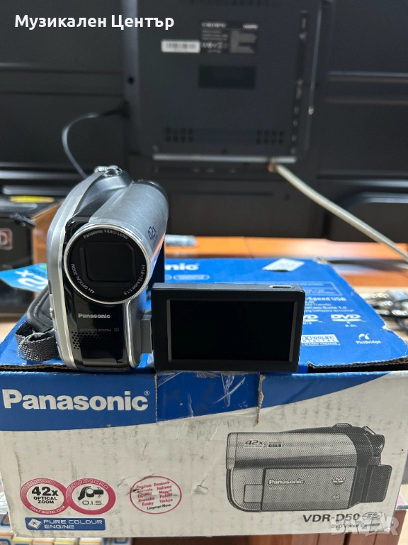Видео камера Panasonic VDR-D50, снимка 1