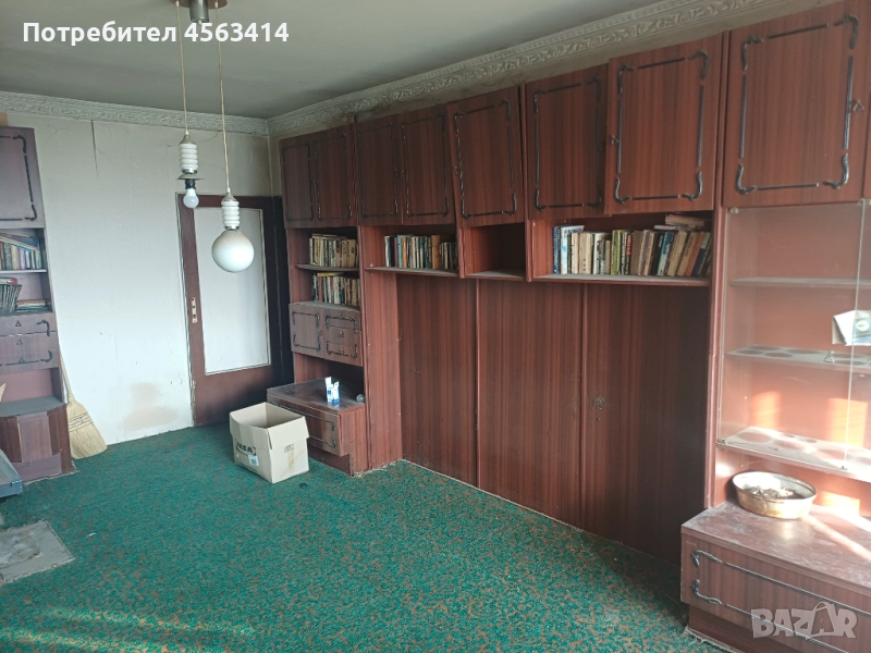 2-стаен апартамент в саниран блок, снимка 1