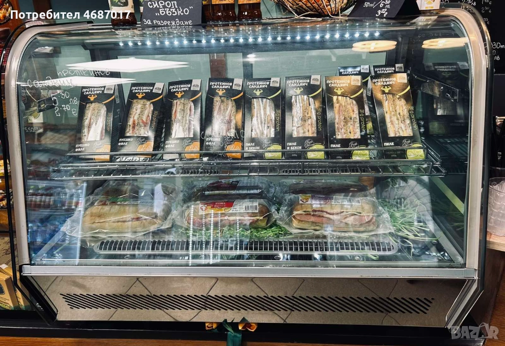Хладилна витрина , снимка 1