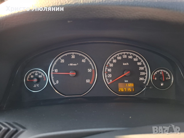 Opel Signum 1.9CDTI, снимка 10 - Автомобили и джипове - 52337411