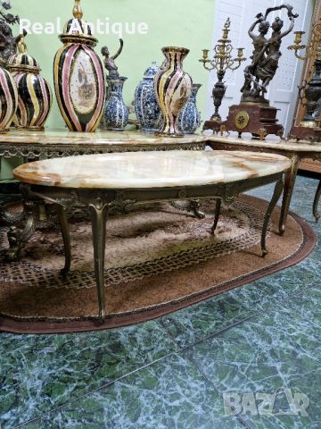 Прекрасна антикварна белгийска бронзова маса с оникс 