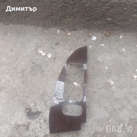 Рамка Махагон - Бутони Стъкла Лява За Мерцедес Ц Класа 2002г / Mercedes C Class 2002y