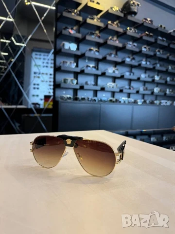 очила с черен обикновен калъф и ув защита versace chanel , снимка 17 - Слънчеви и диоптрични очила - 51301899