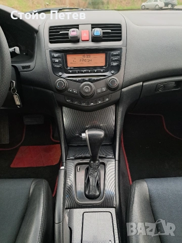 Хонда Акорд автоматик, снимка 12 - Автомобили и джипове - 53961147