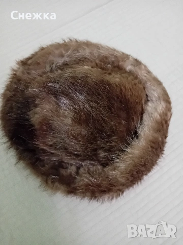 кожена зимна шапка дамска