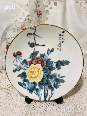 порцеланова чиния за стена 