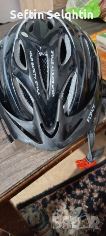 Каска за колело , снимка 2 - Аксесоари за велосипеди - 52795357