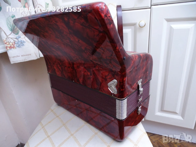 Продавам неупотребяван акордеон Weltmeister 48 баса в отлично състояние, снимка 11 - Акордеони - 53770008