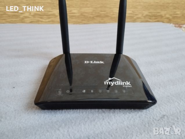 D-Link с две антени Wireless N 300 Home облачен рутер DIR-605L, снимка 2 - Рутери - 45918412