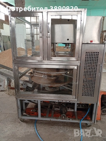 Продавам хлебопекарна/ машина за тортили