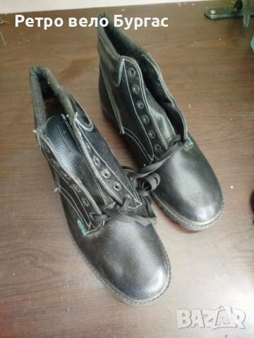 Нови работни обувки без пластина номер 46