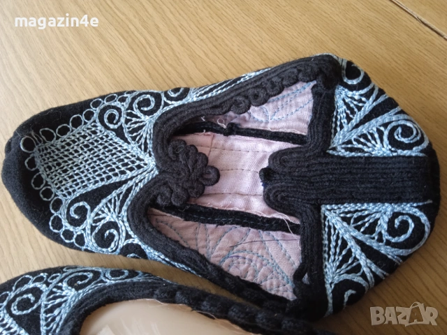 Родопски терлици, бродирани пантофи, вълнени пантофи,Родопис,, снимка 6 - Други - 53454947