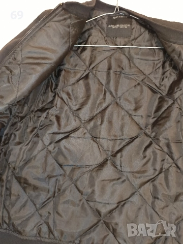Зимно яке на Pull and bear. Спешно!!, снимка 3 - Якета - 52513433