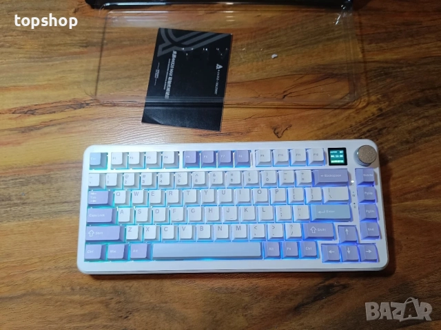 НОВА, ПЕРФЕКТНА механична клавиатура AJAZZ AK820 MAX HE с екран и копче..., снимка 10 - Клавиатури и мишки - 51637850
