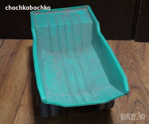 Стара соц пластмасова играчка камион самосвал КДН Габрово, снимка 4 - Колекции - 53022499