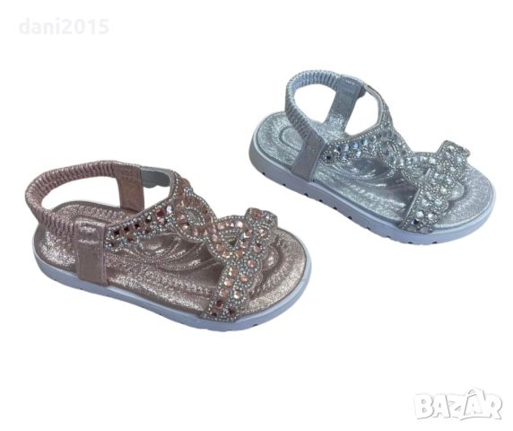 Детски сандали подходящи за момиче с блестящи акценти, снимка 4 - Детски сандали и чехли - 45251346