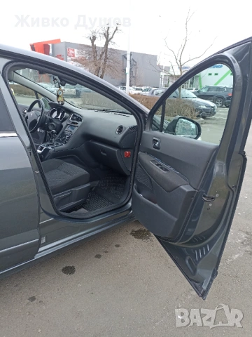 Продавам Пежо 5008,2011 г.дизел, снимка 15 - Автомобили и джипове - 53569064