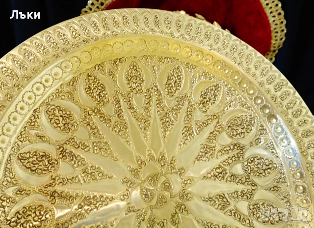 Божествен бронзов поднос,плато,чиния,позлата,орнаменти. , снимка 2 - Антикварни и старинни предмети - 53650666