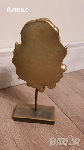 Златен Дядо Коледа на стойка– 26см, снимка 4 - Декорация за дома - 52754845