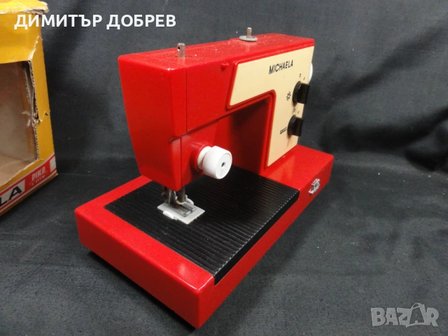 СТАРА РЕТРО СОЦ ГДР DDR ПЛАСТМАСОВА ИГРАЧКА ШЕВНА МАШИНА MICHAELA PIKO, снимка 3 - Колекции - 53022890