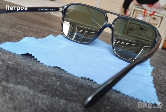 слънчеви очила Vogue с поляризирани сини лещи, снимка 5 - Слънчеви и диоптрични очила - 52890315